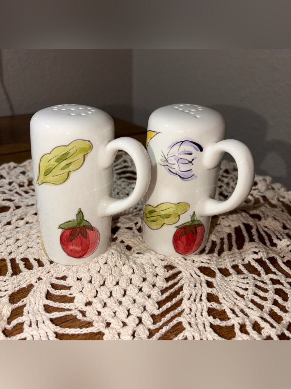 Vegetable Salt Pepper Shakers 4" Ceramic Farm Table Summer Garden Tomato Onions